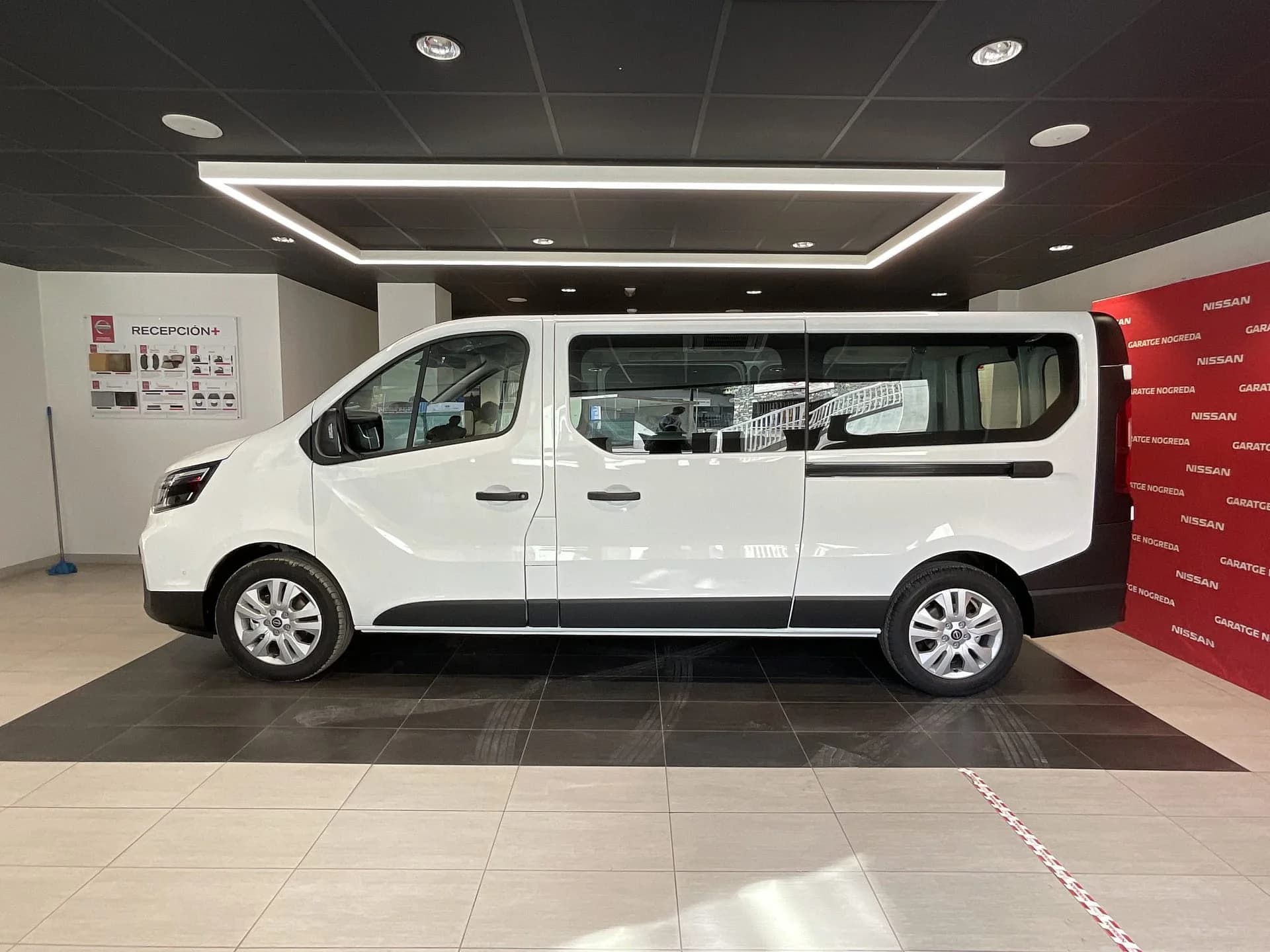 Nissan Primastar  2.0 dCi miniatura 14