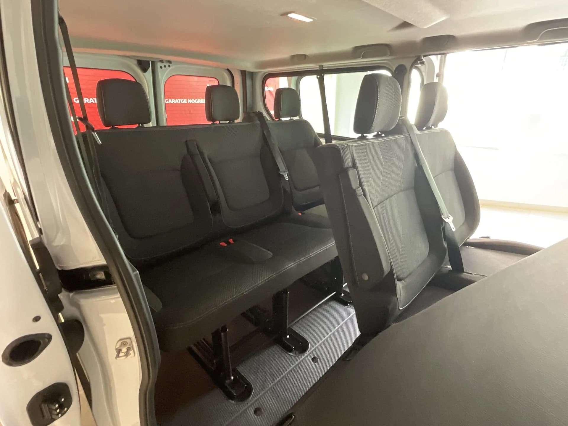 Nissan Primastar  2.0 dCi miniatura 5