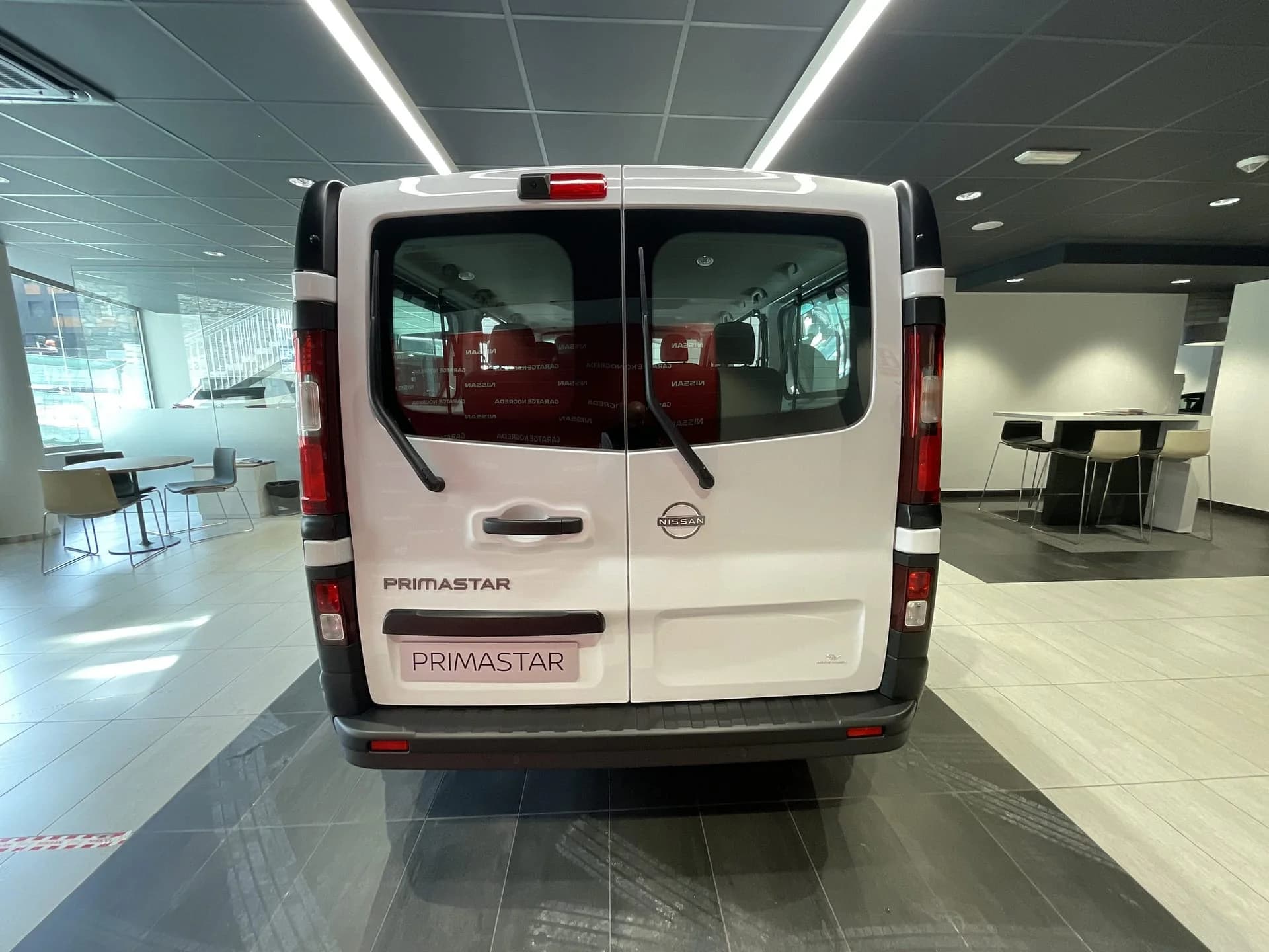Nissan Primastar  2.0 dCi miniatura 11