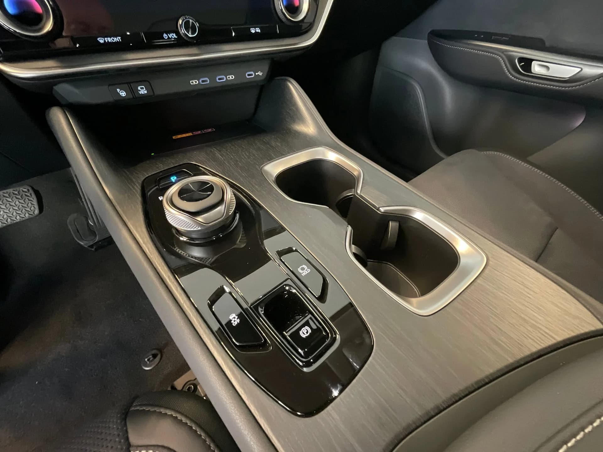 Lexus RZ 450e Executive miniatura 17
