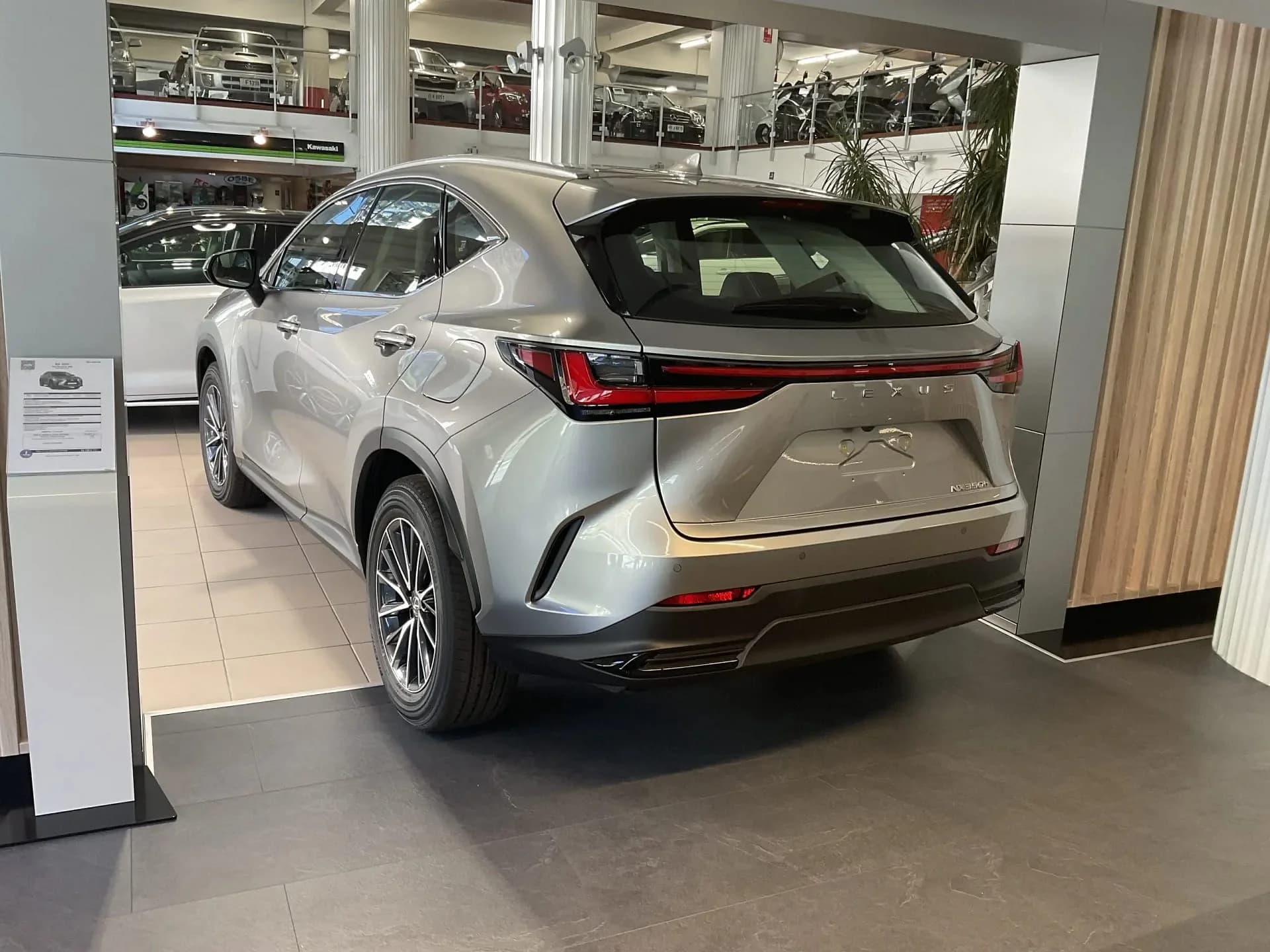 Lexus NX 350h Business miniatura 4