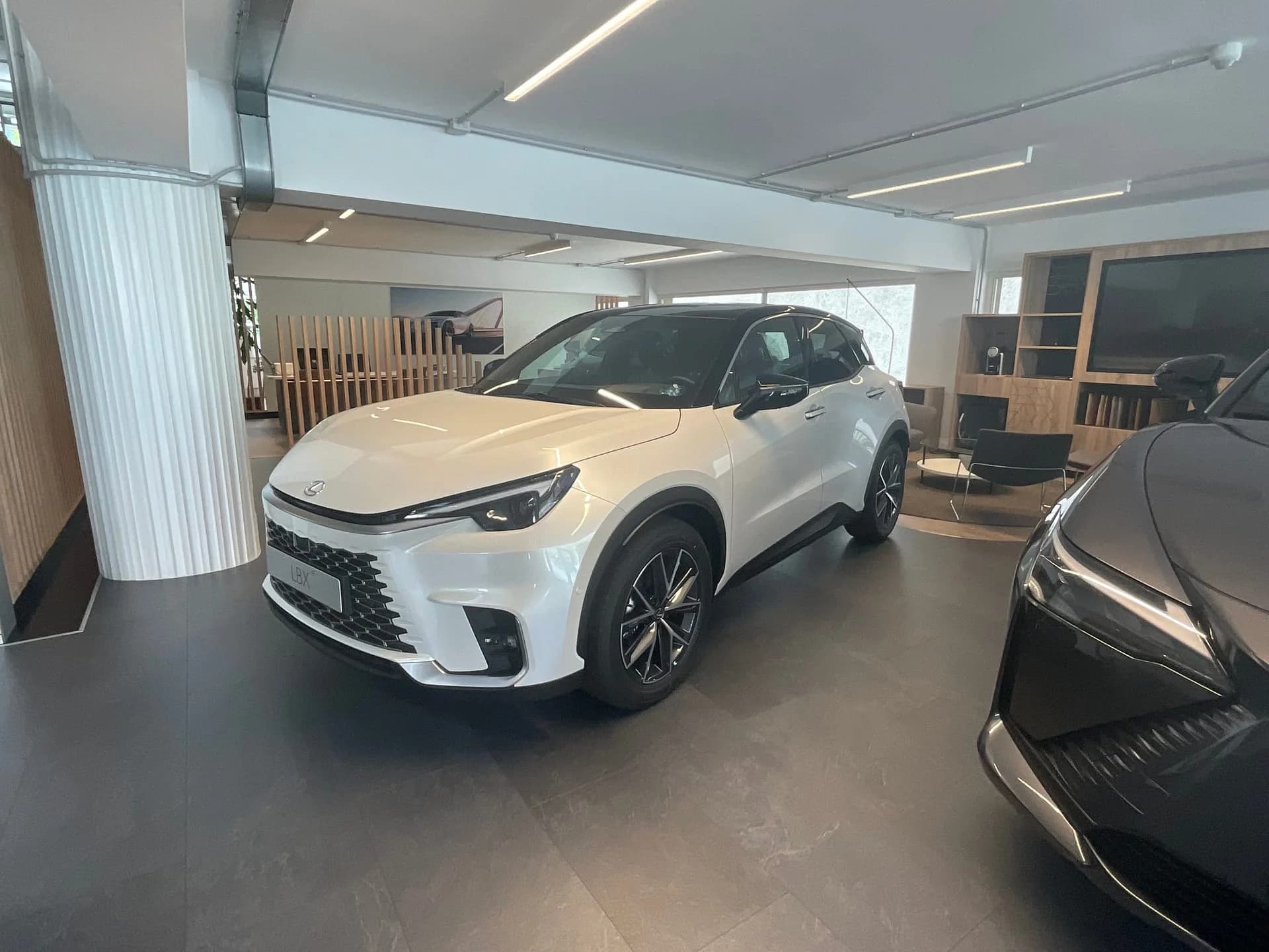Lexus LBX 1.5 Cool miniatura 2