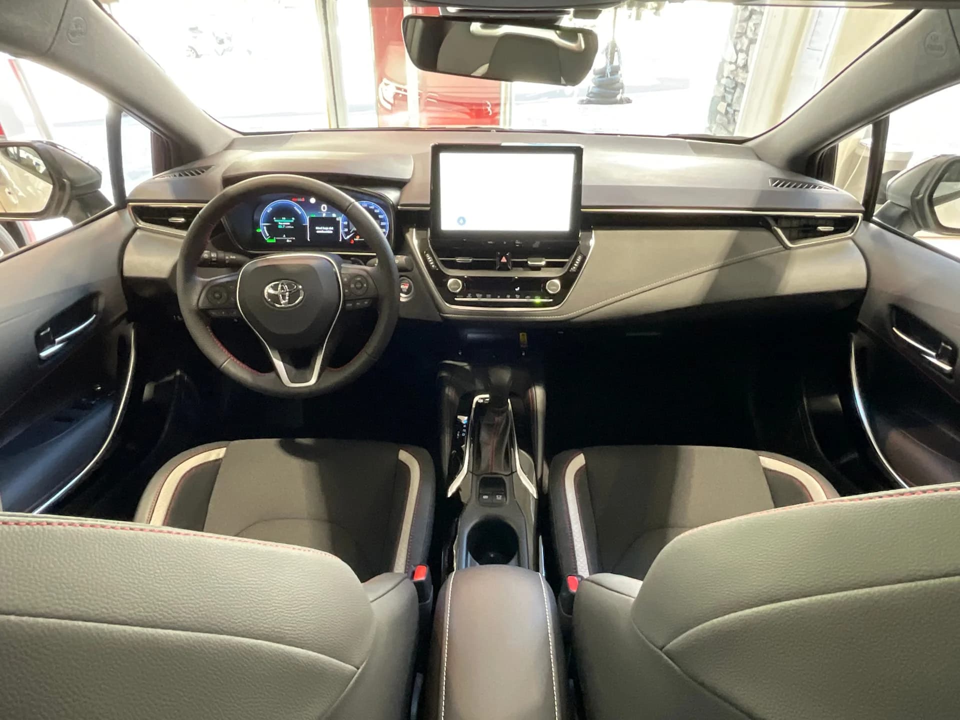 Toyota Corolla  Hybrid miniatura 12
