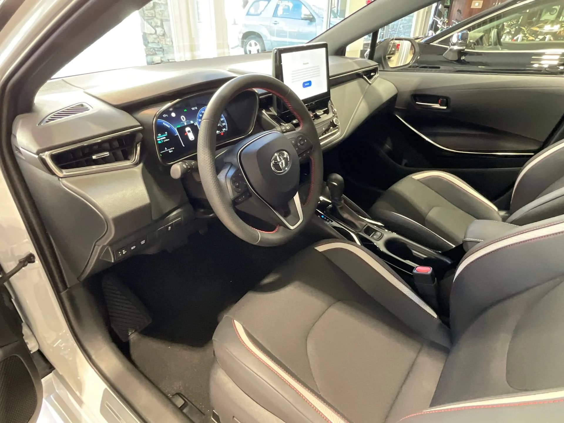 Toyota Corolla  Hybrid miniatura 7
