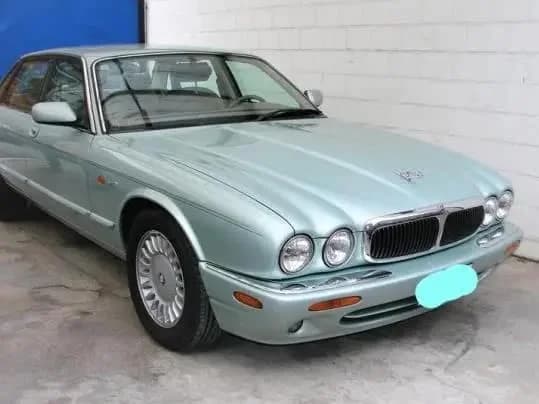 Jaguar XJ8 4.0